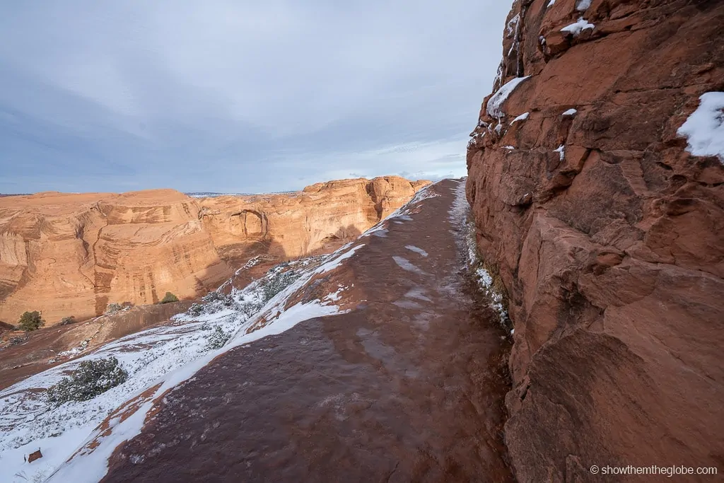 Delicate Arch trail with kids