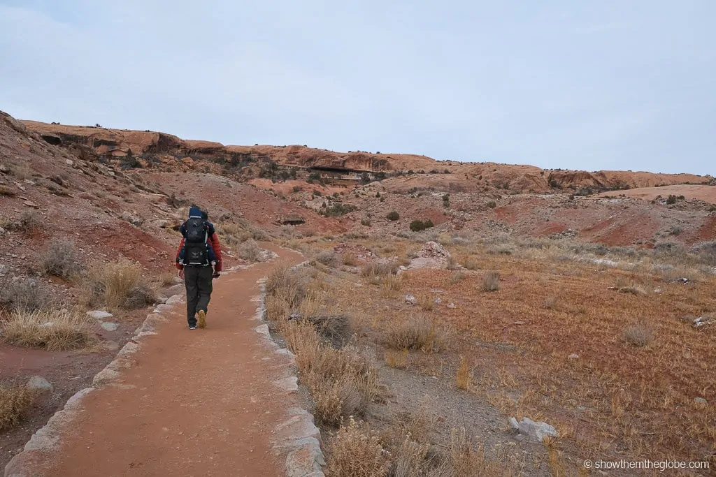 Delicate Arch trail with kids