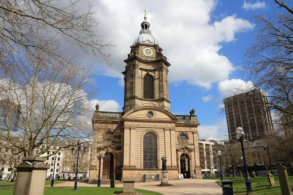 Hotels Near Drayton Manor
